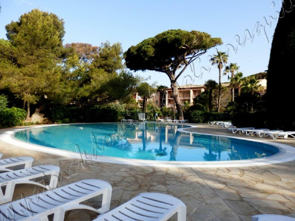 Magnifique Parc De La Presqu'Ile Avec Piscine Et Plage Face A Porquerolles ! Hyeres Exterior photo
