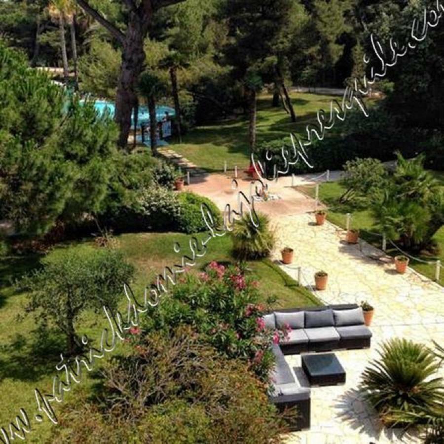 Magnifique Parc De La Presqu'Ile Avec Piscine Et Plage Face A Porquerolles ! Hyeres Exterior photo